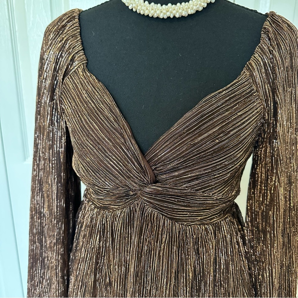 Francesca's Collections Brown Metallic Twist-Peplum Blouse Size S - Picture 4 of 13